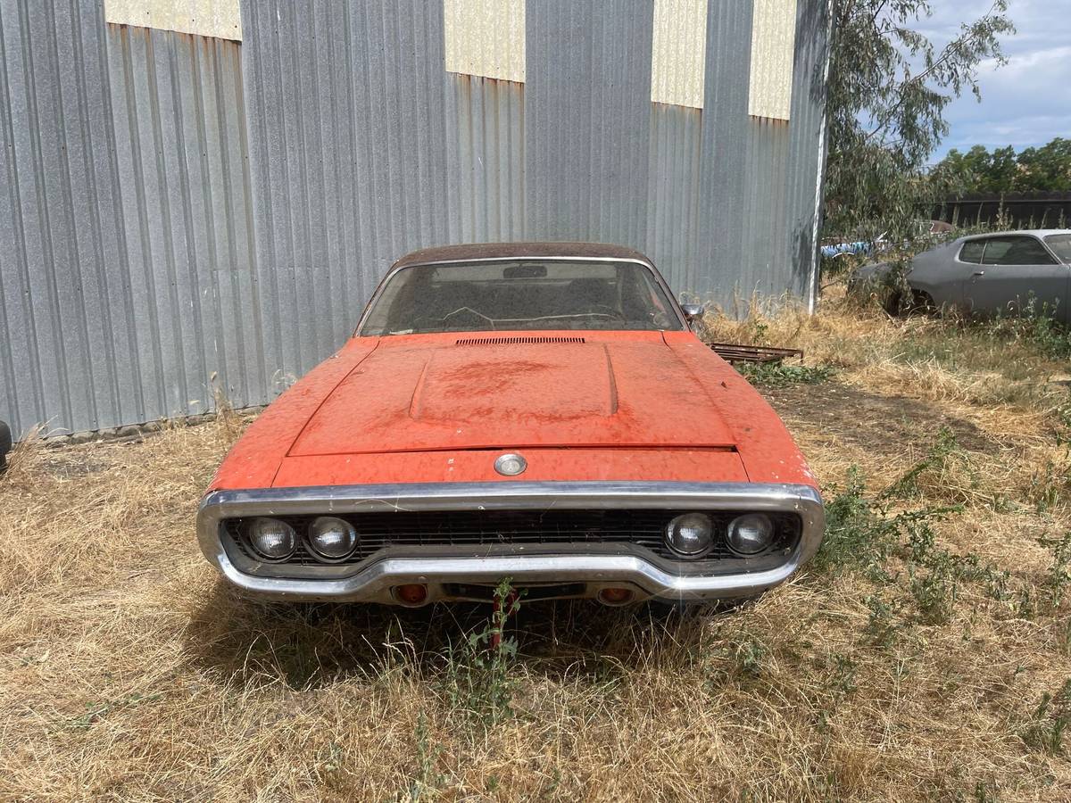 Plymouth-Satellite-1972-orange-160932-3