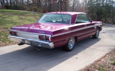 Plymouth-Soprt-fury-1965-purple-8810-4