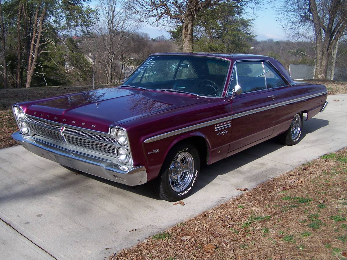 Plymouth-Soprt-fury-1965-purple-8810