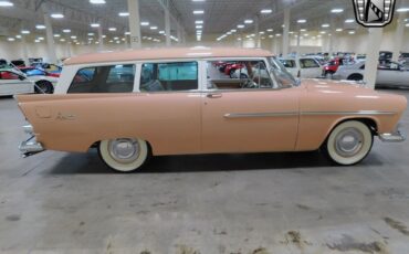 Plymouth-Suburban-1956-Pink-Tan-16967-4