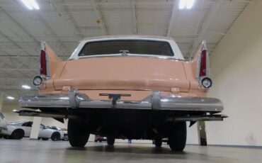 Plymouth-Suburban-1956-Pink-Tan-16967-7