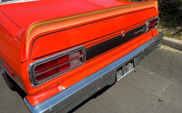 Plymouth-VoLARE-Coupe-1976-Orange-White-150065-20