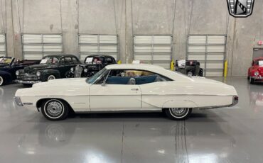 Pontiac-Catalina-1967-White-Blue-54077-3