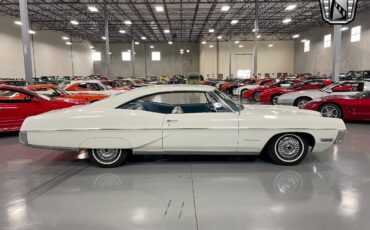 Pontiac-Catalina-1967-White-Blue-54077-5