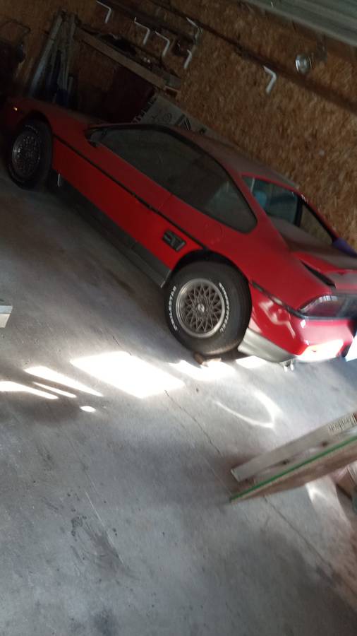 Pontiac-Fiero-gt-1986-red-6196-1