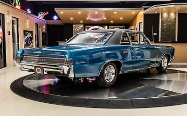 Pontiac-GTO-Coupe-1965-Teal-Black-2438-12