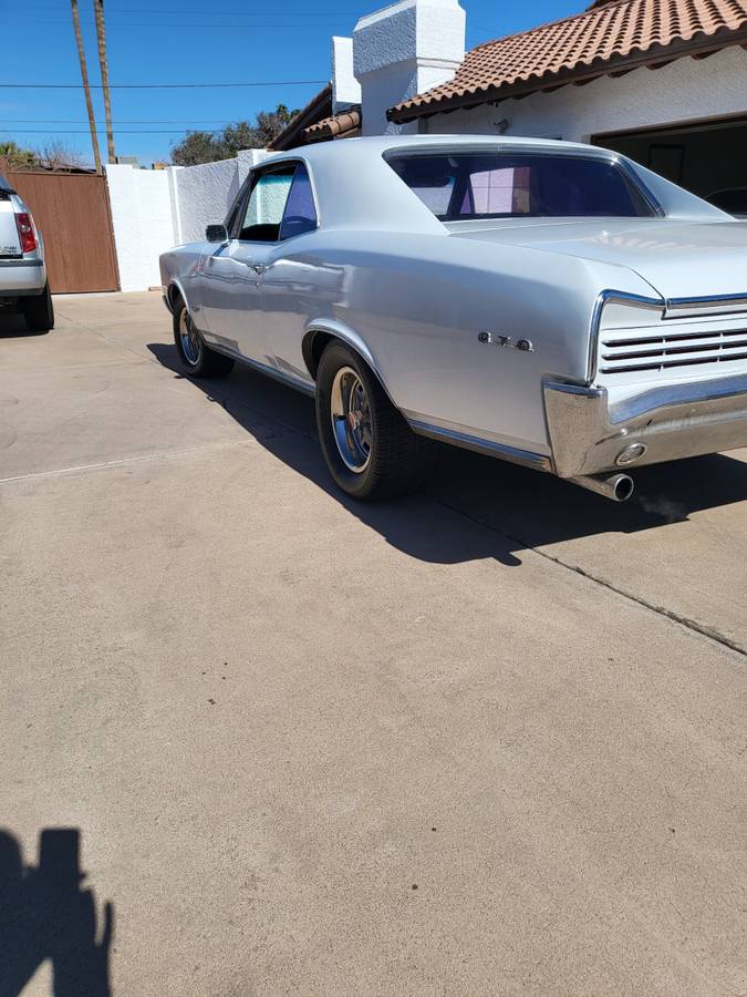 Pontiac-Gto-1966-white-135011-2