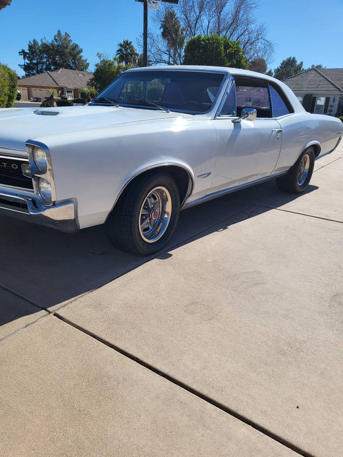 Pontiac-Gto-1966-white-135011-4