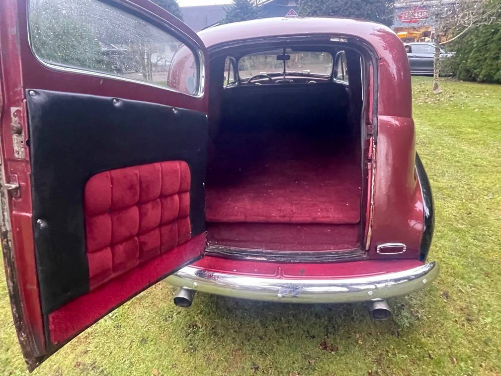 Pontiac-Silver-streak-1948-red-80467-17