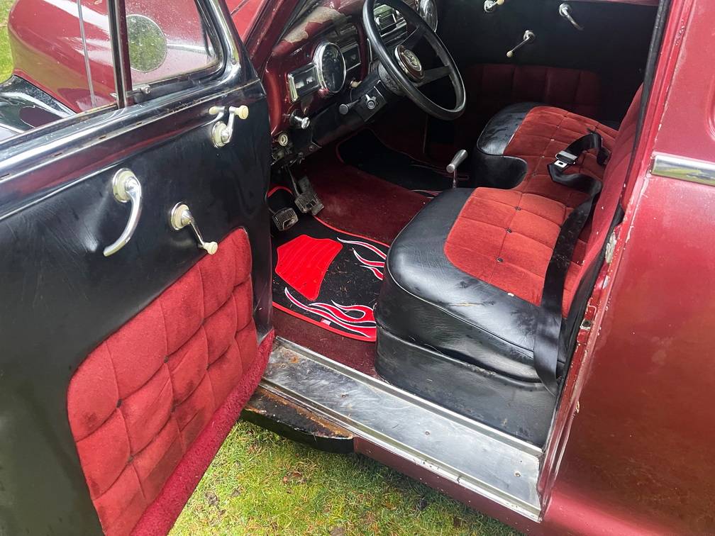 Pontiac-Silver-streak-1948-red-80467-19