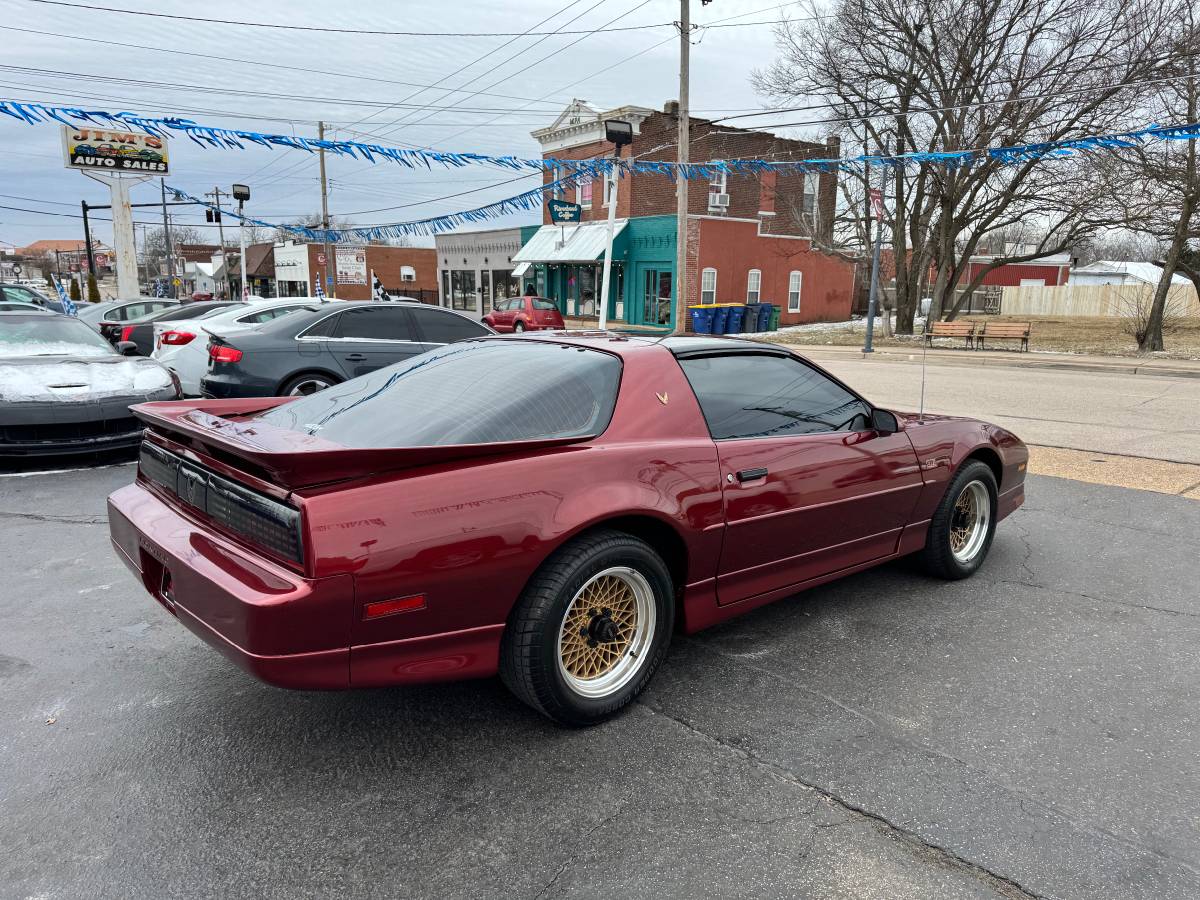 Pontiac-Trans-am-gta-1989-101388-3