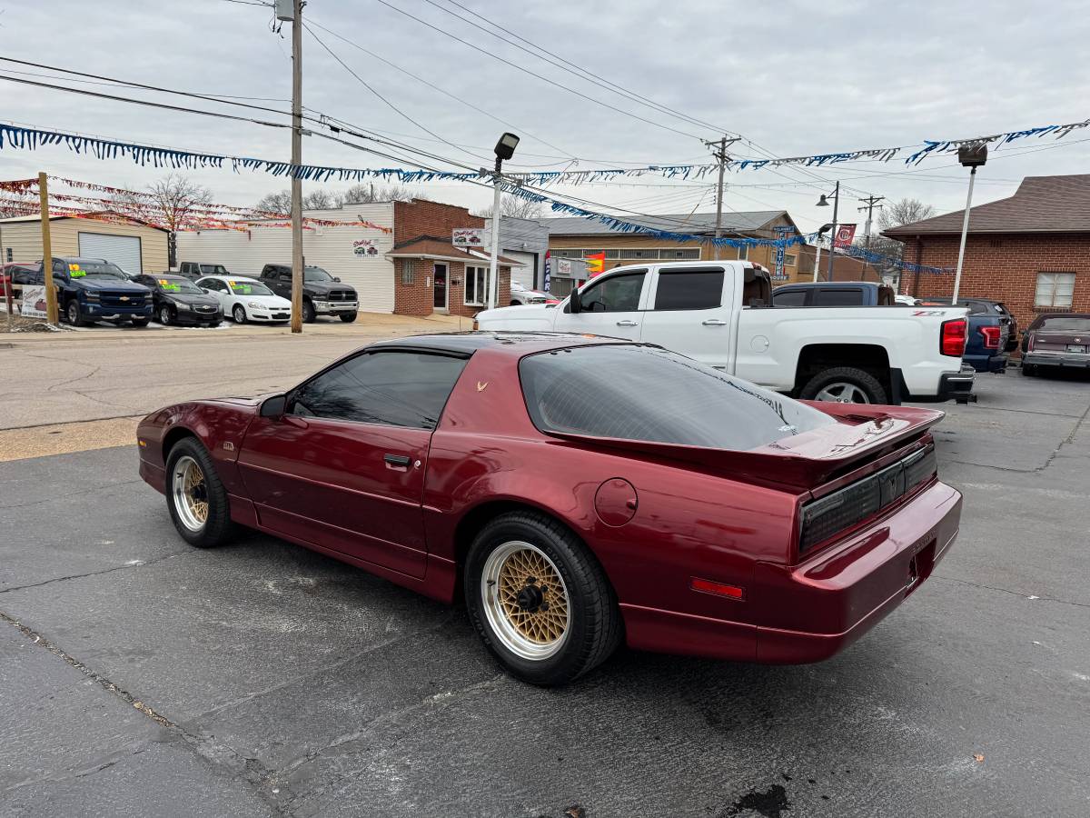 Pontiac-Trans-am-gta-1989-101388-4