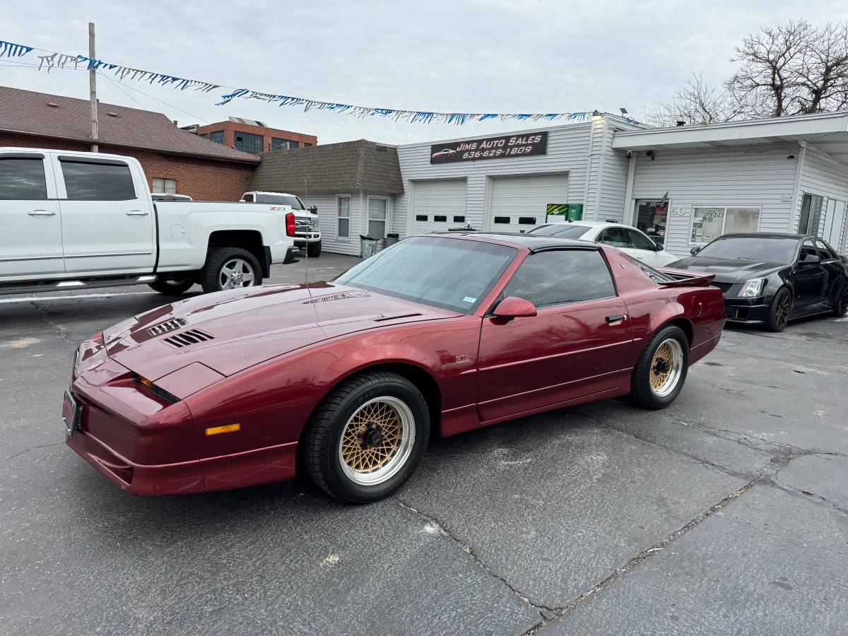 Pontiac-Trans-am-gta-1989-101388