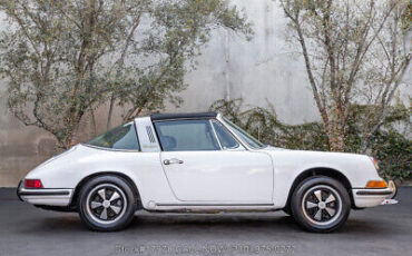 Porsche-911-1971-White-Other-Color-0-9