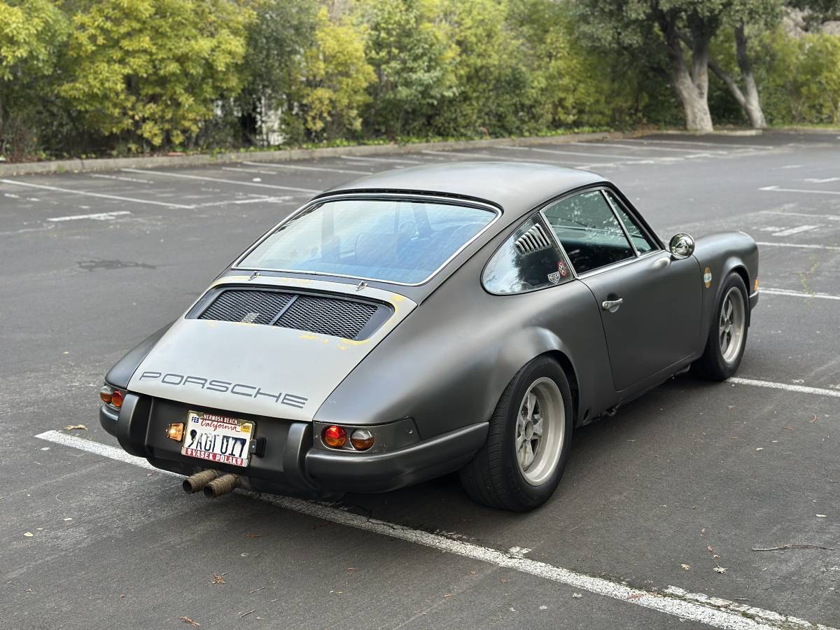 Porsche-911-1975-grey-2623-11