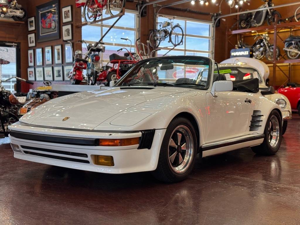 Porsche-911-1987-white-112044