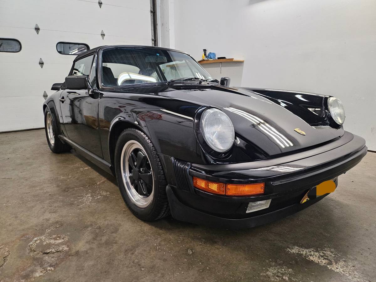 Porsche-911-carrera-1988-205996-1