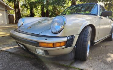 Porsche-911-carrera-coupe-1986-315431-2