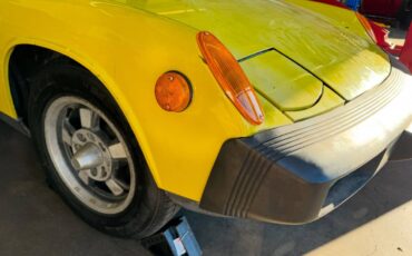 Porsche-914-1975-yellow-129552-6