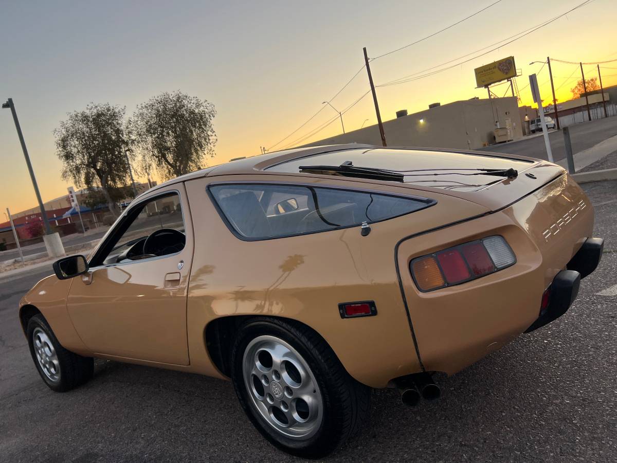 Porsche-928-1978-148059-6