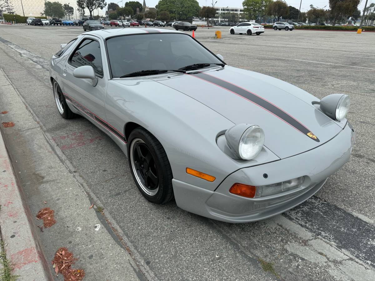 Porsche-928-gt-1990-grey-90123-15