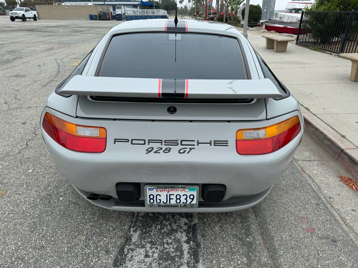 Porsche-928-gt-1990-grey-90123-16