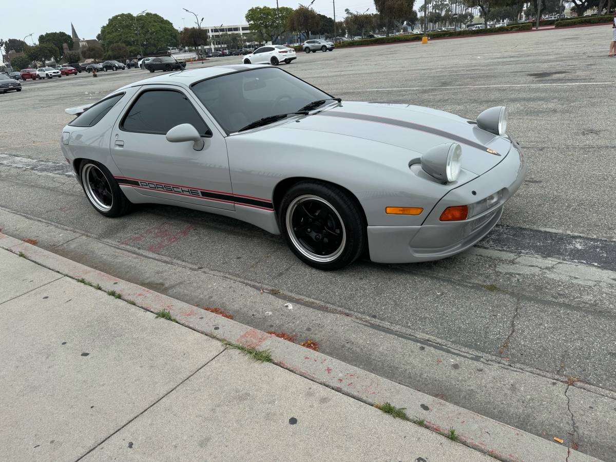 Porsche-928-gt-1990-grey-90123-8