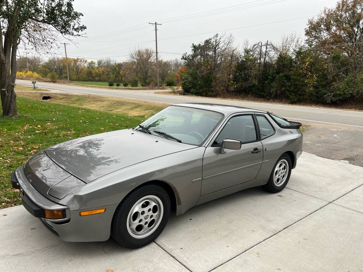 Porsche-944-1987-grey-120620