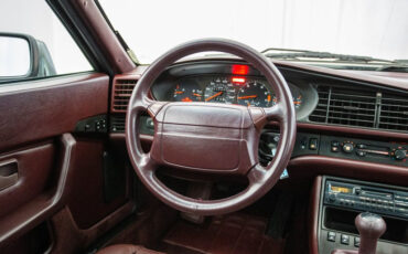 Porsche-944-Coupe-1988-Gray-Burgundy-113121-3