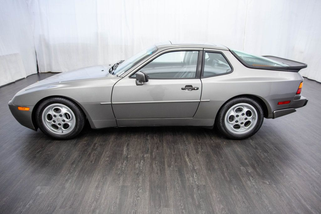 Porsche-944-Coupe-1988-Gray-Burgundy-113121-6