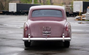 Rolls-Royce-Phantom-1961-Burgundy-Tan-0-4