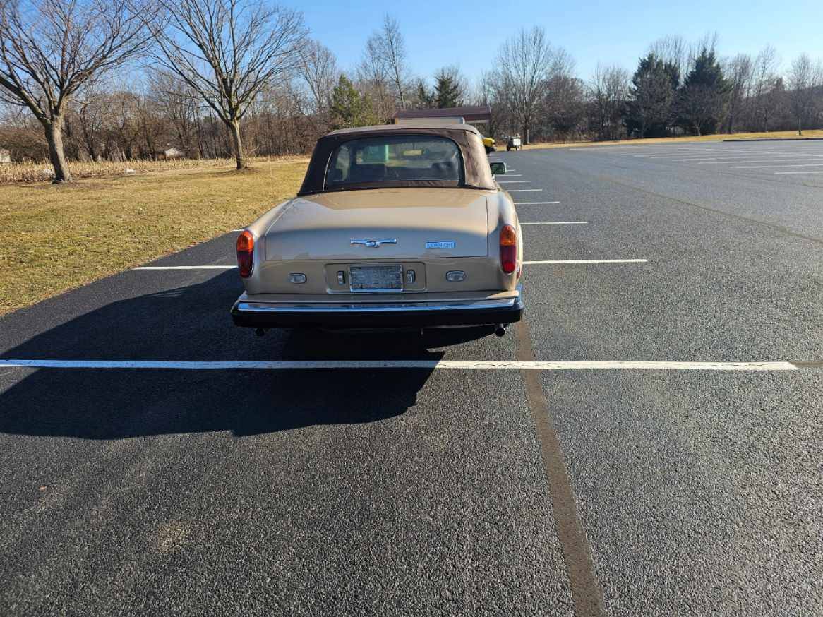 Rolls-royce-Corniche-1983-brown-115872-5