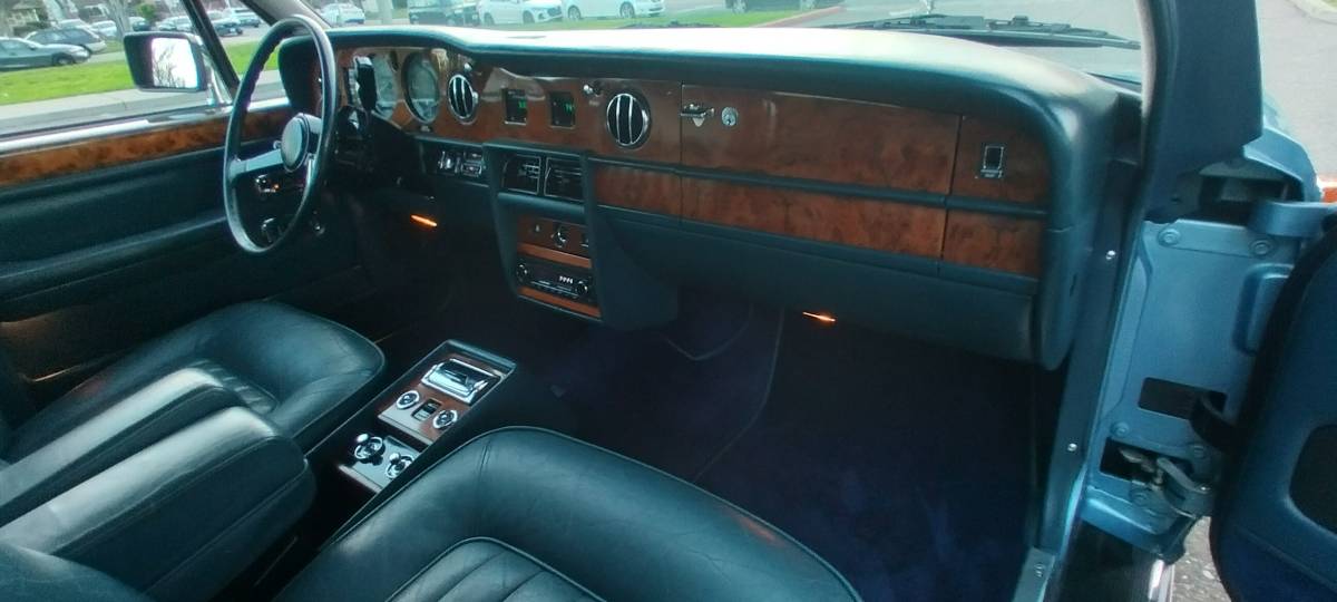 Rolls-royce-Silver-spirit-1987-blue-33896-13