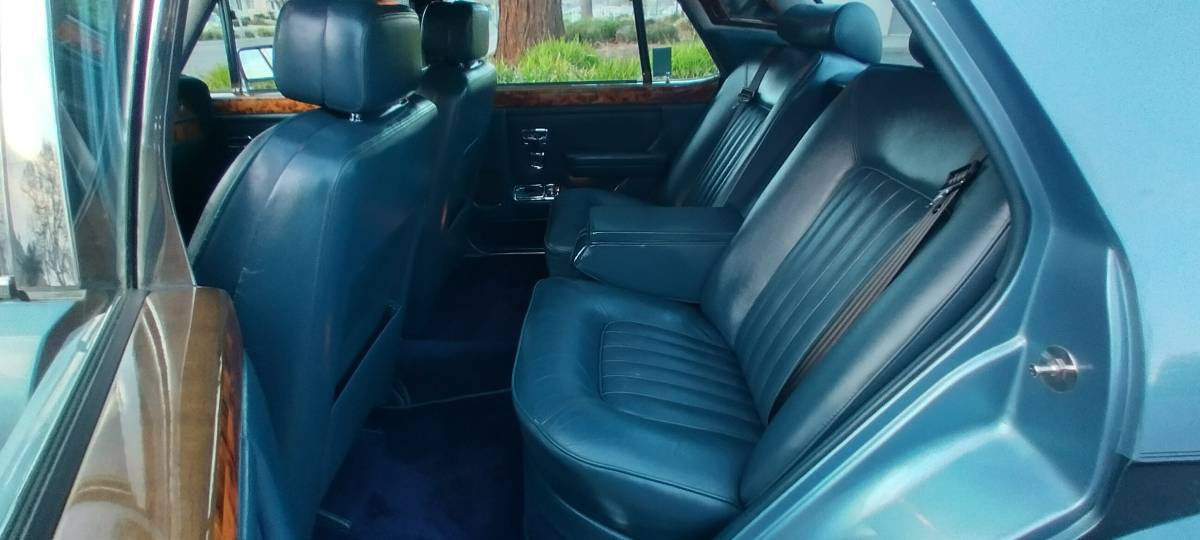 Rolls-royce-Silver-spirit-1987-blue-33896-14