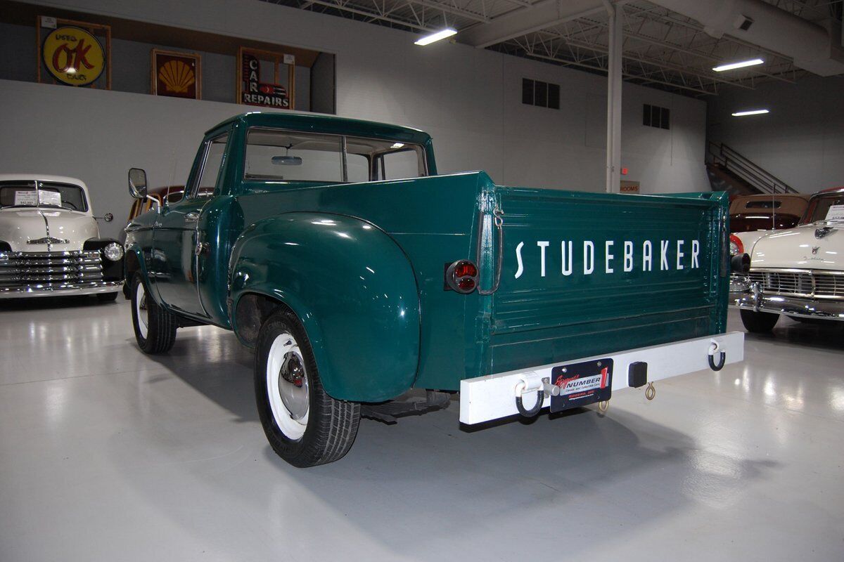 Studebaker-Champ-Pickup-1960-Green-Tan-134633-35