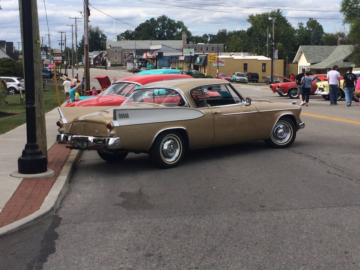 Studebaker-Golden-hawk-1957-1609-1