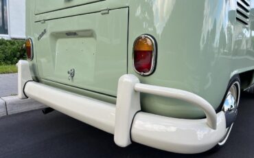 Volkswagen-BusVanagon-Van-1973-Green-White-96561-34