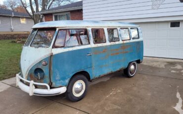 Volkswagen-Micro-bus-deluxe-1965-104607-1