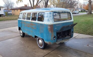 Volkswagen-Micro-bus-deluxe-1965-104607-2