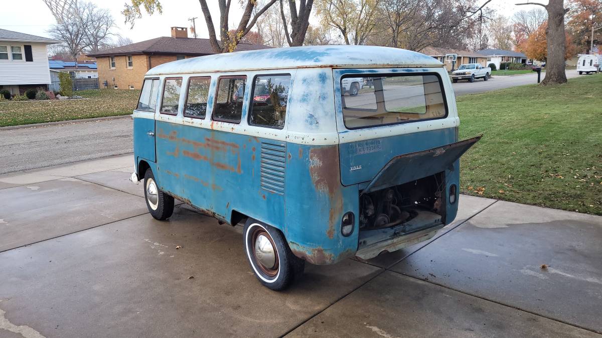 Volkswagen-Micro-bus-deluxe-1965-104607-2