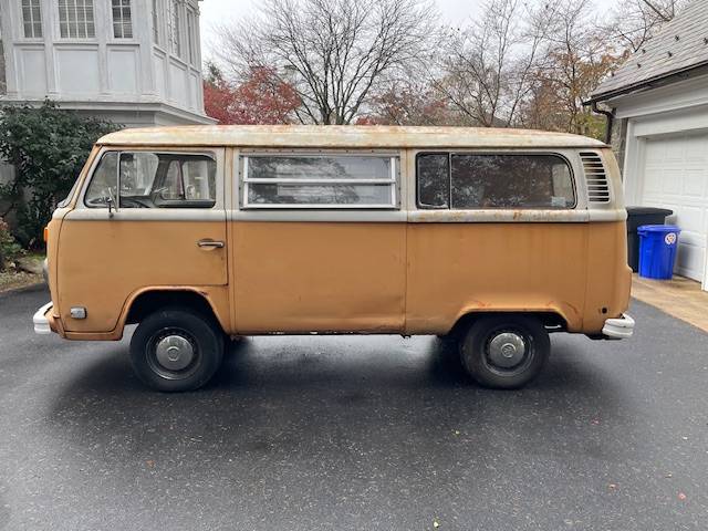 Volkswagen-Van-1973-112549-1