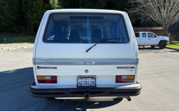 Volkswagen-Vanagon-1986-white-613159-3