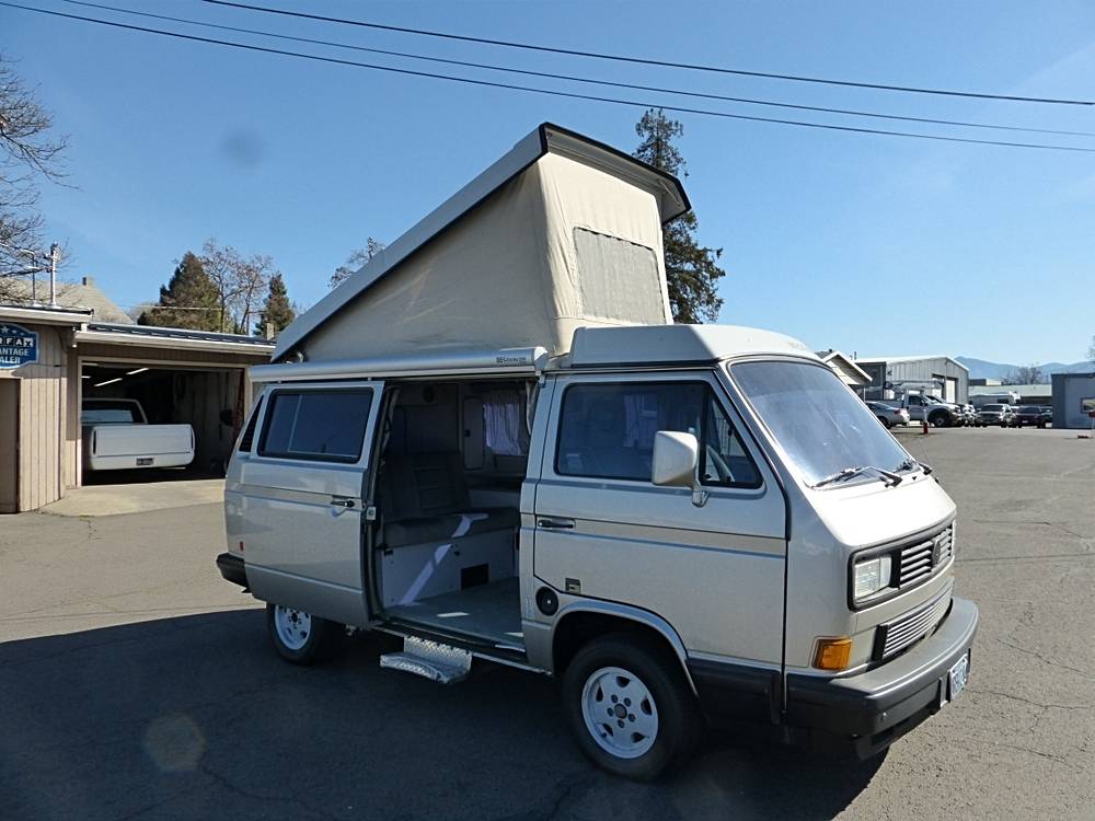 Volkswagen-Vanagon-1991-custom-157715-3