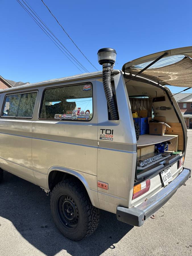 Volkswagen-Vanagon-diesel-1986-silver-27359