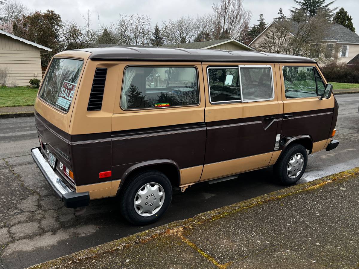 Volkswagen-Vanagon-gl-camper-1984-brown-233354-1