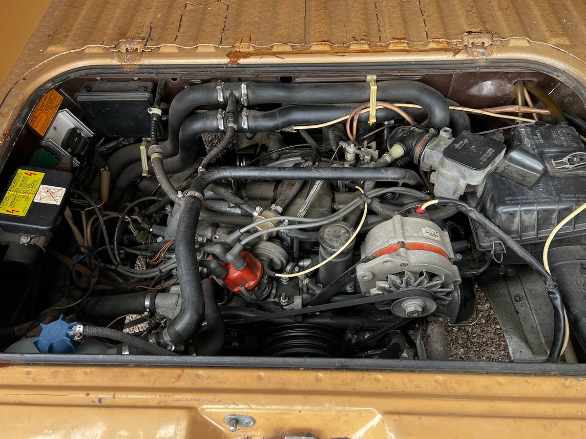 Volkswagen-Vanagon-gl-camper-1984-brown-233354-10