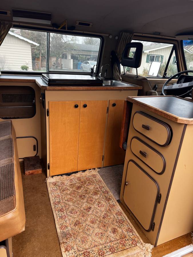 Volkswagen-Vanagon-gl-camper-1984-brown-233354-4