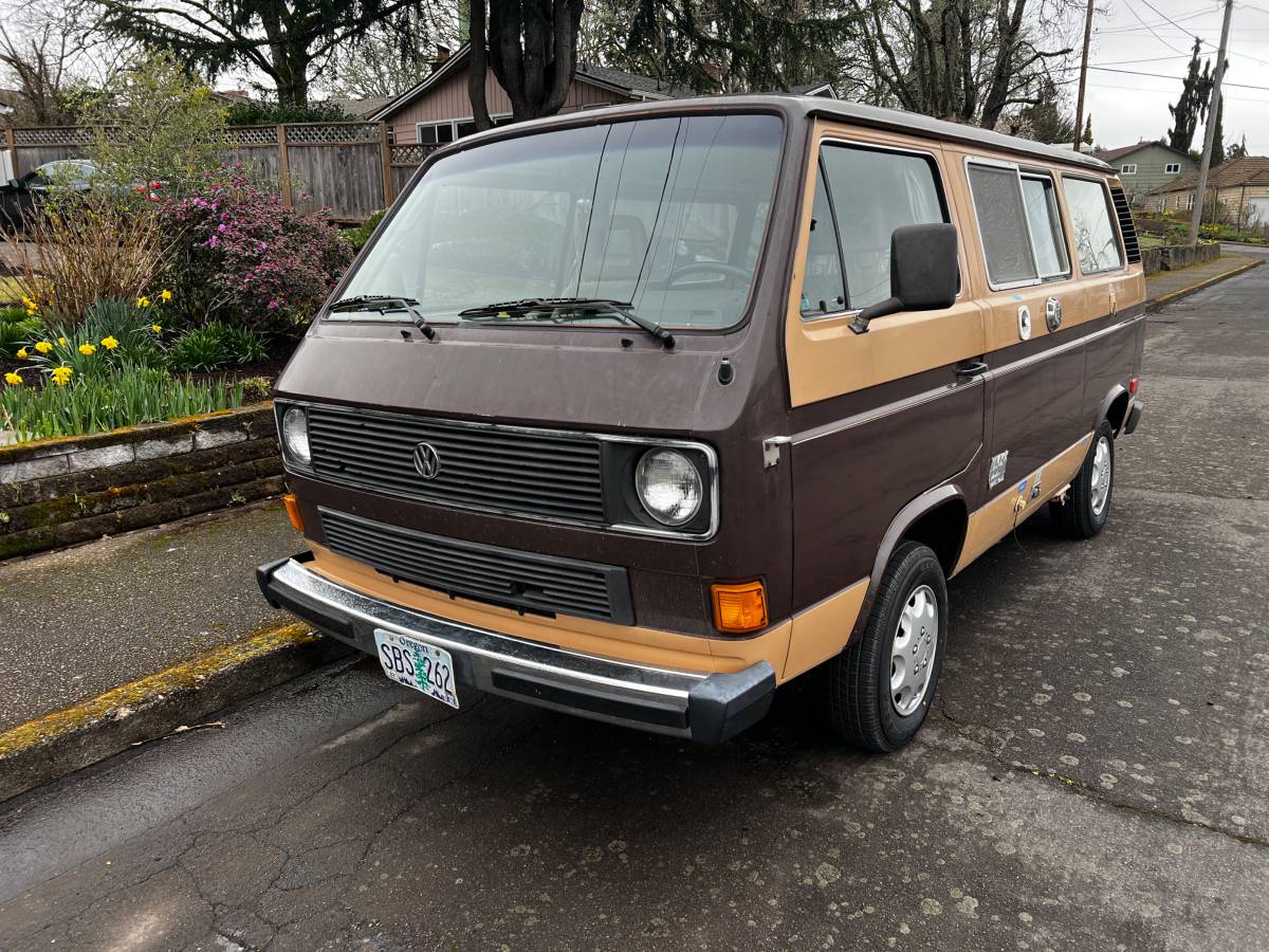 Volkswagen-Vanagon-gl-camper-1984-brown-233354