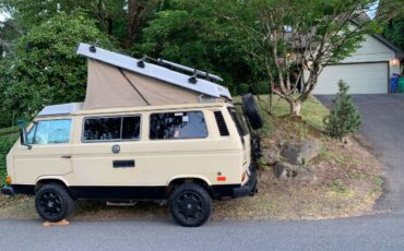 Volkswagen-Vanagon-westfalia-1984-178476-10