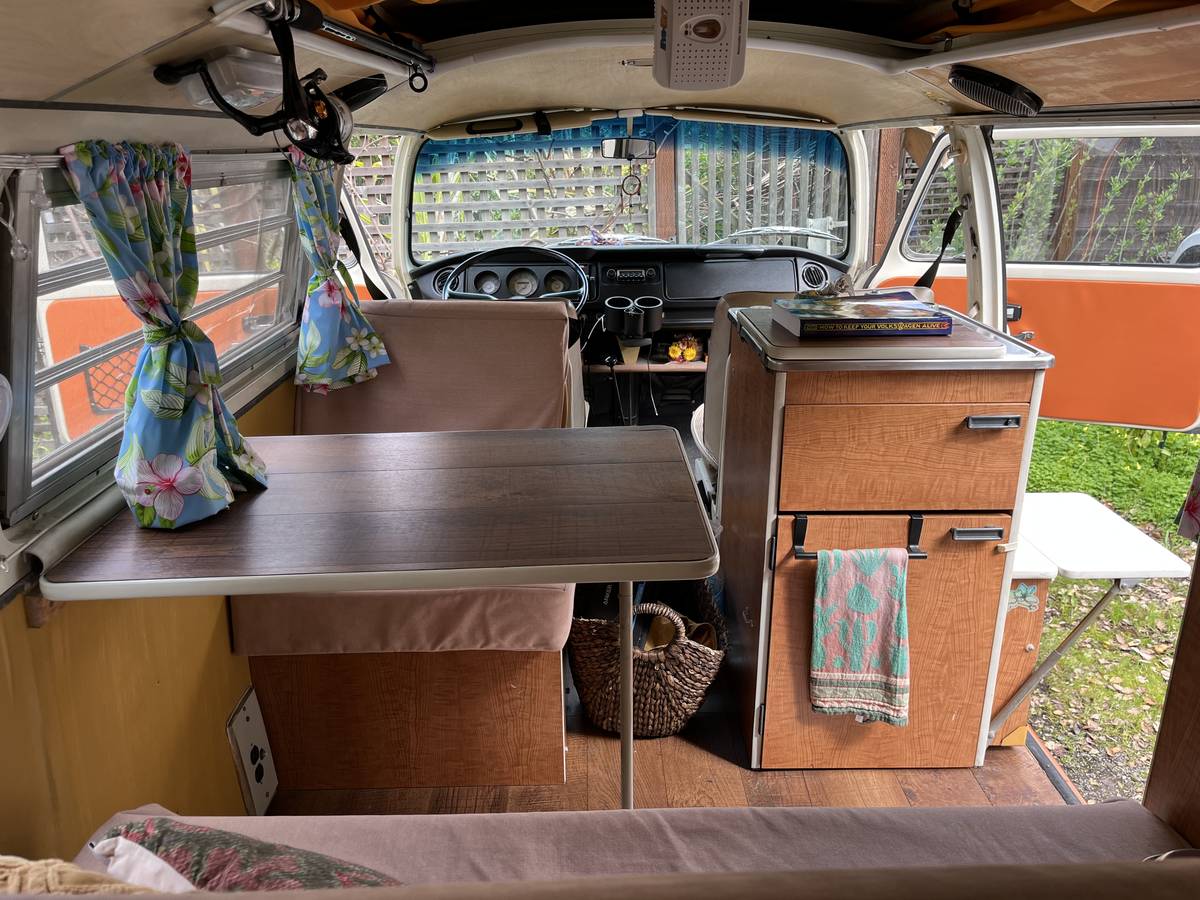 Volkswagen-Vw-campervan-1971-193121-3